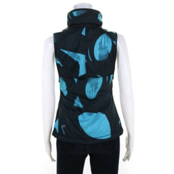 Lululemon Packable Water-Resistant Vest Blue Print 2 NWOT - Picture 7 of 12